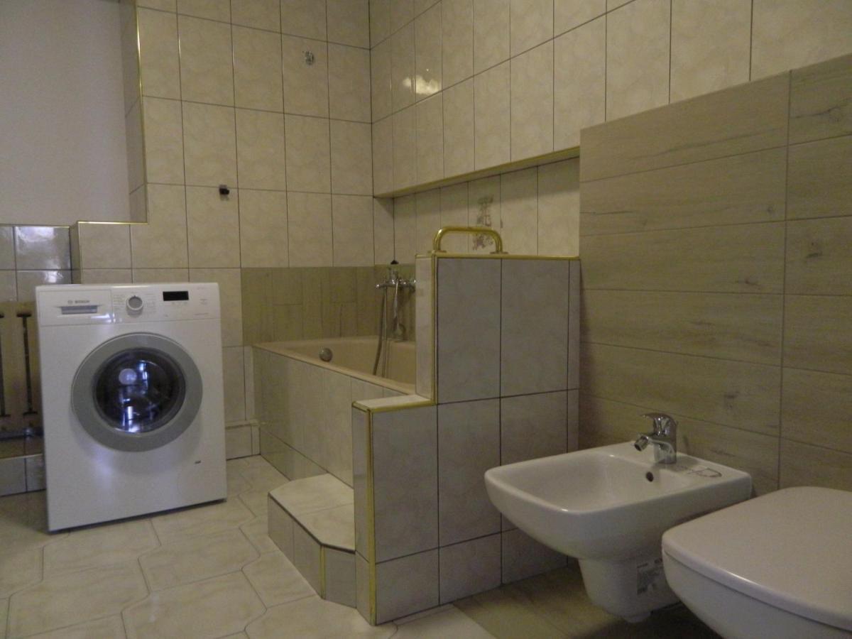 Dom Wypoczynkowy Rybnicka - Apartamenty グディニャ エクステリア 写真