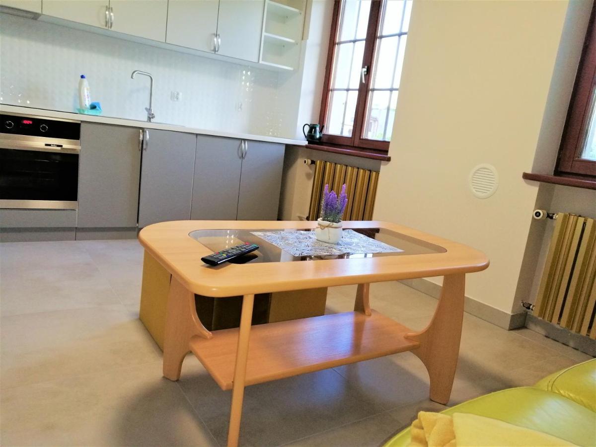 Dom Wypoczynkowy Rybnicka - Apartamenty グディニャ エクステリア 写真