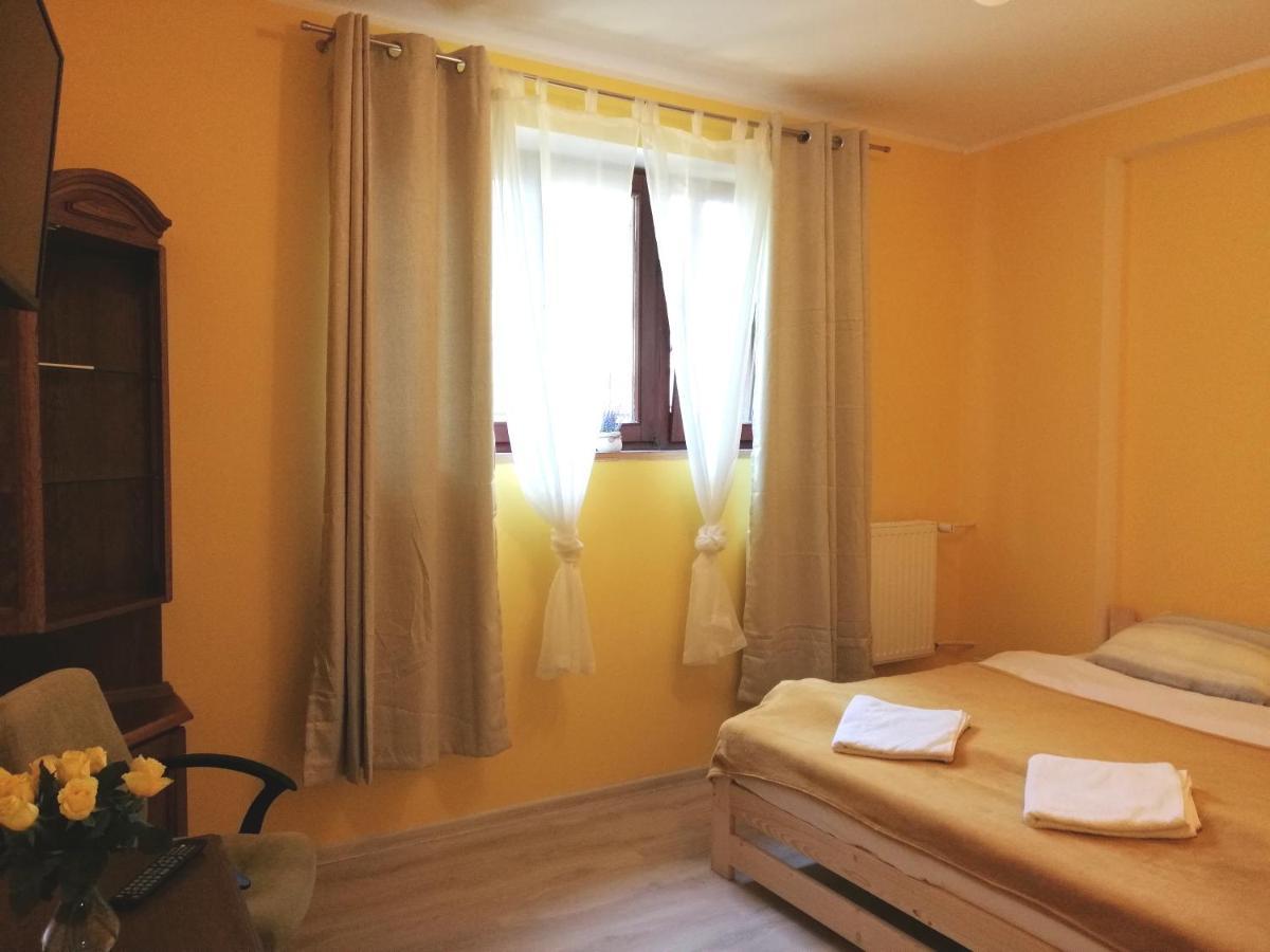 Dom Wypoczynkowy Rybnicka - Apartamenty グディニャ エクステリア 写真