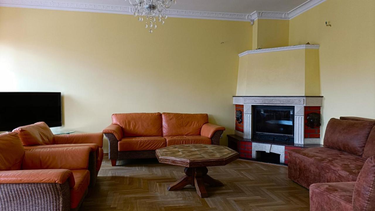 Dom Wypoczynkowy Rybnicka - Apartamenty グディニャ エクステリア 写真